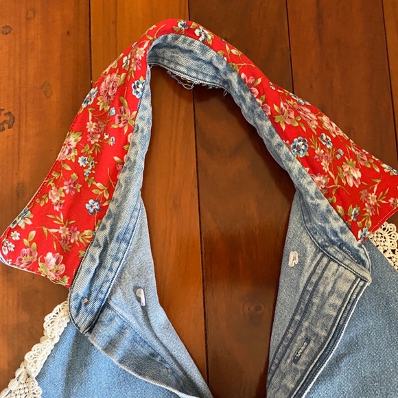 NWOT LF Denim Halter Crop Top - Picture 3 of 4